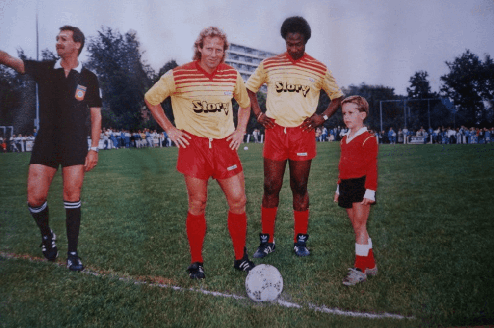 Opening uitbreiding 1987 door Youri MÃ¼ller en Koos Alberts