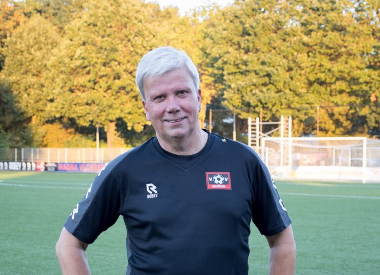 Michel van Noort: “Ik heb als voetballer en trainer nooit geel gekregen”